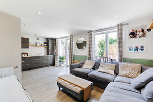 Living Room- click for photo gallery